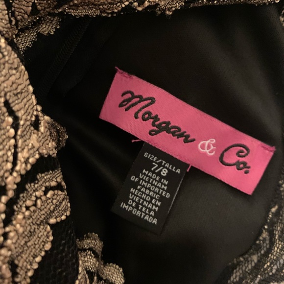 Black and Gold Gown with Slit - Picture 6 of 7